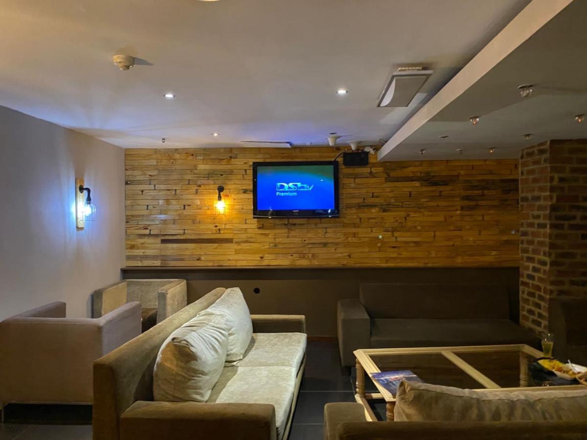 Mapungubwe Hotel Apartments Marshalltown Johannesburg Esterno foto