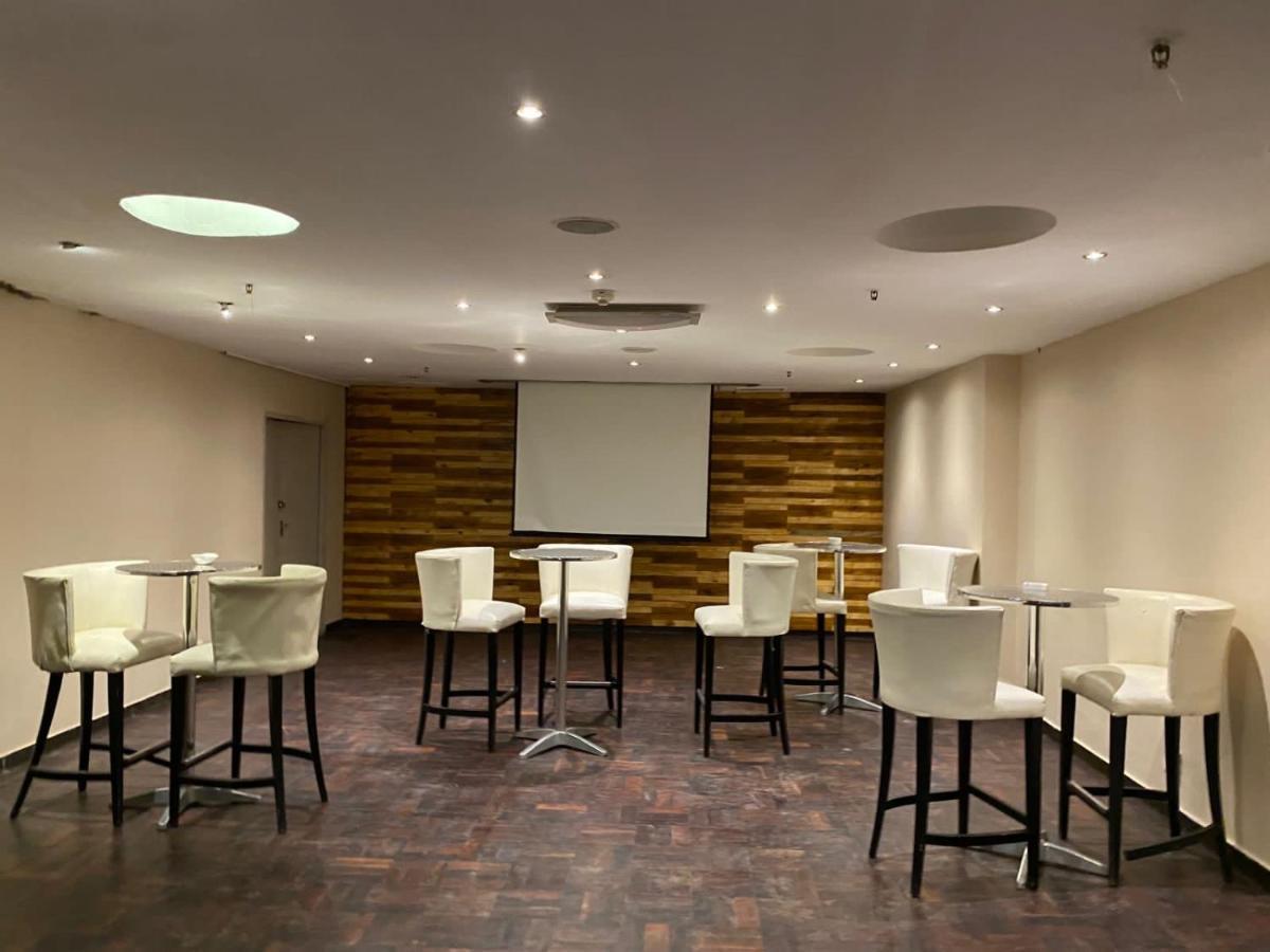 Mapungubwe Hotel Apartments Marshalltown Johannesburg Esterno foto